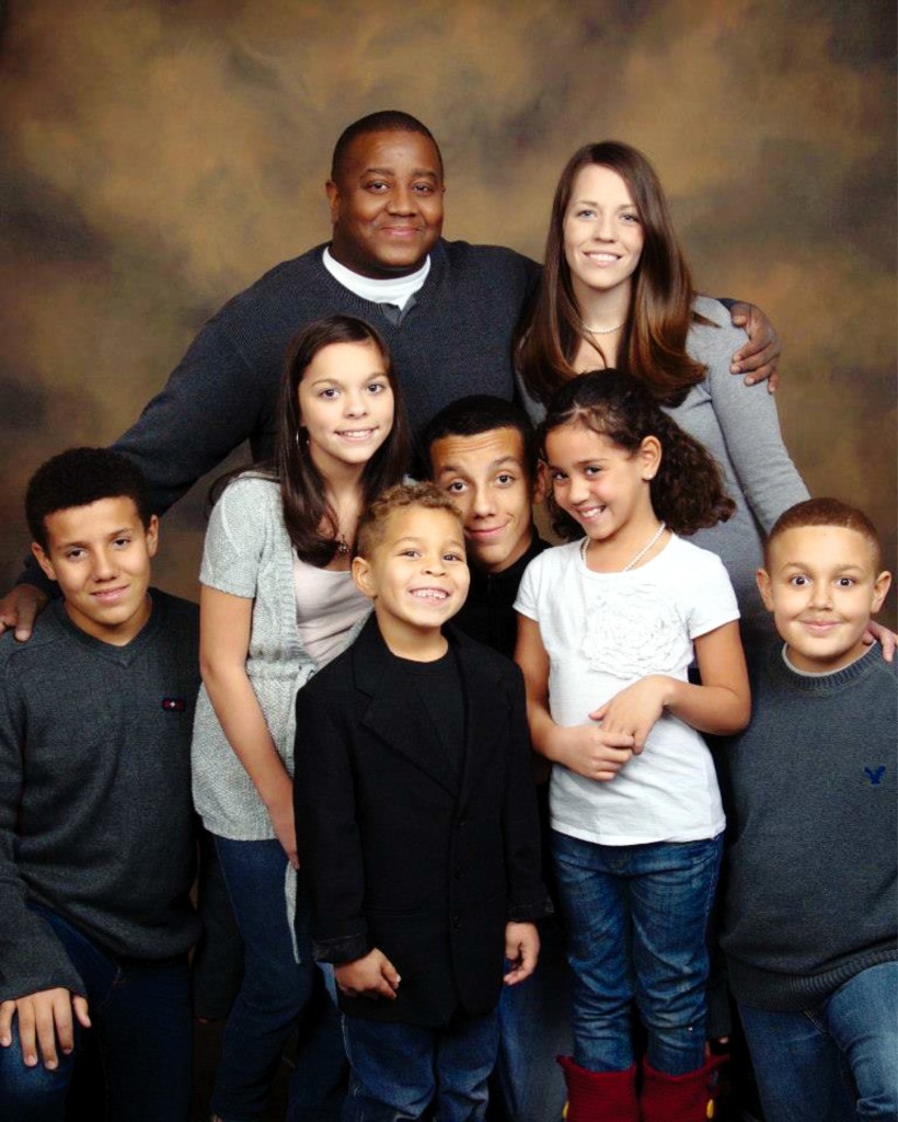Antoine with his wife Rebecca and their 6 children.